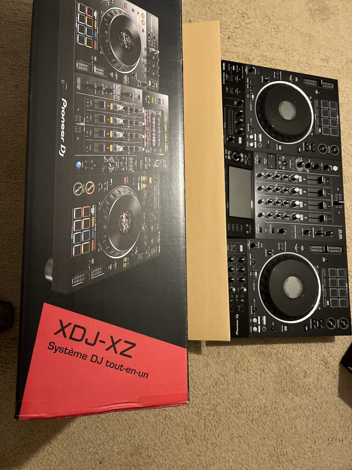 DJ (13a0).jpg